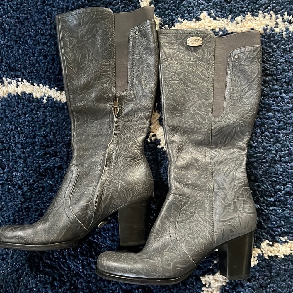 Rare Leather Australia Uggs